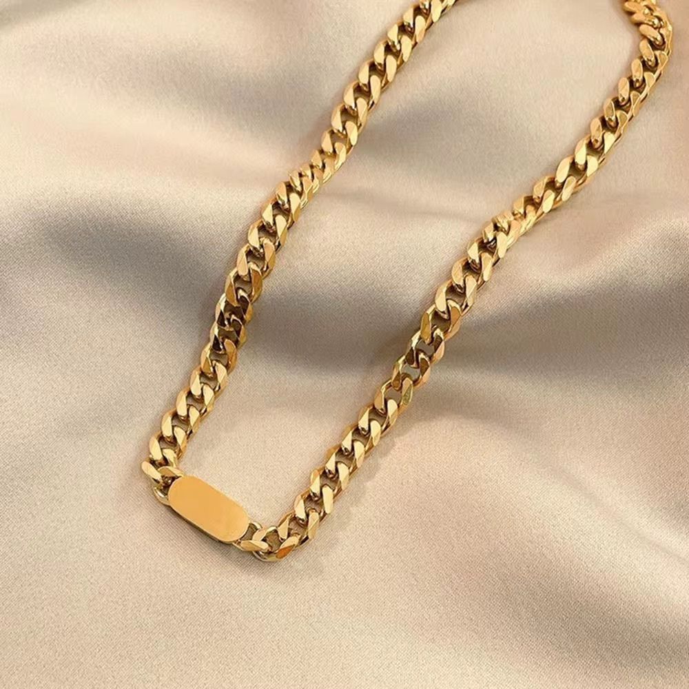 Stainless steel Elegant Chain - Picture 3 of 5